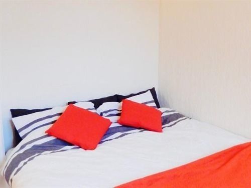 One Bedroom Apartment By Klass Living Serviced Accommodation Bellshill - Elmbank Street Apartment Zewnętrze zdjęcie